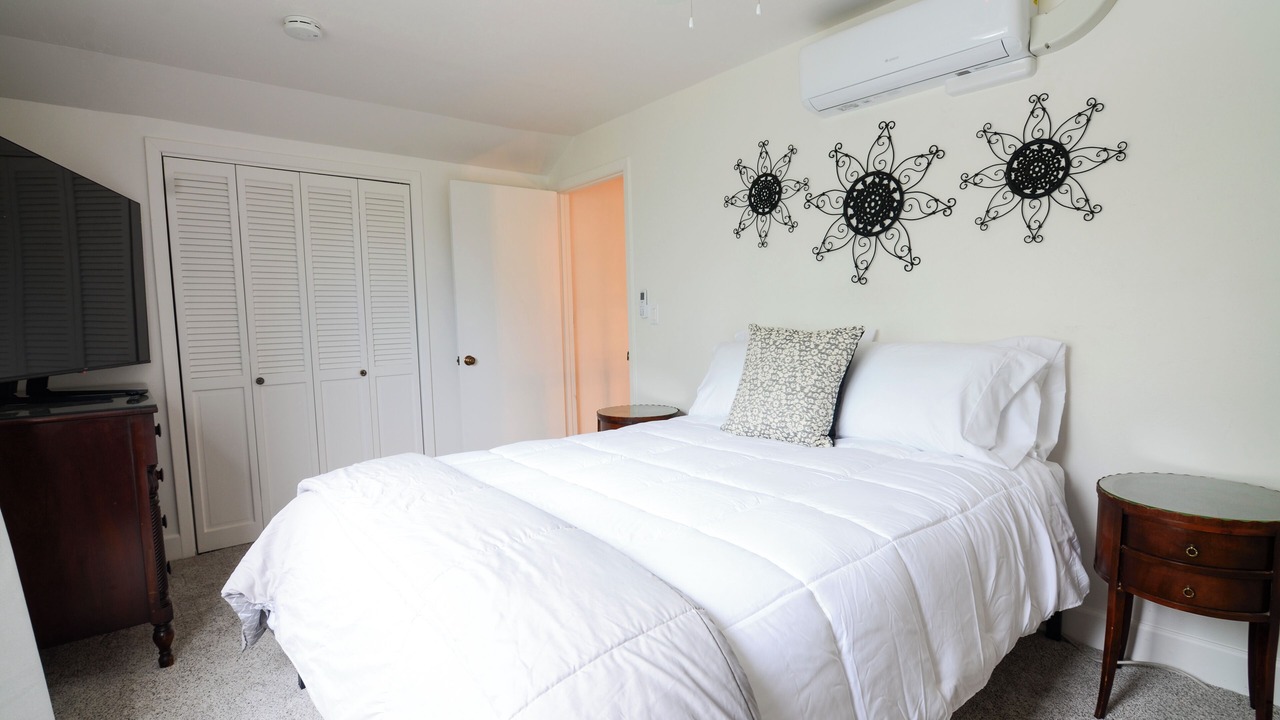 Photo of Bedroom in Apple Hill
