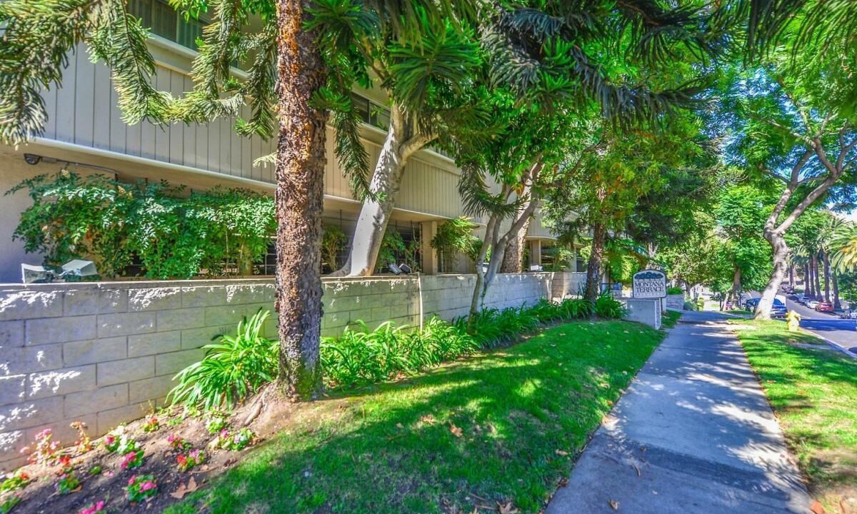 Photo of Outdoor in Sawtelle