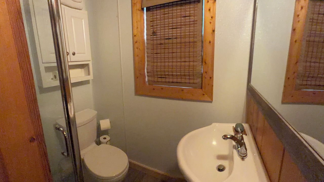 Photo of Bathroom in Al Tahoe