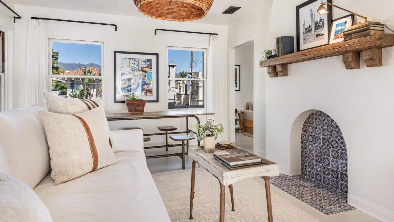 Photo of Livingroom in West Beach