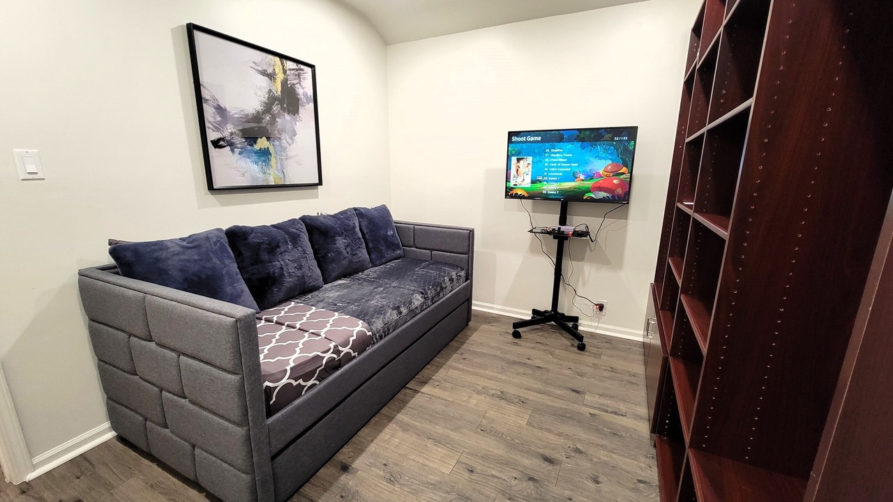 Photo of Livingroom in Pico - Robertson