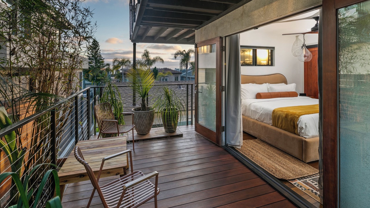 Photo of Bedroom in Cardiff-by-the-Sea