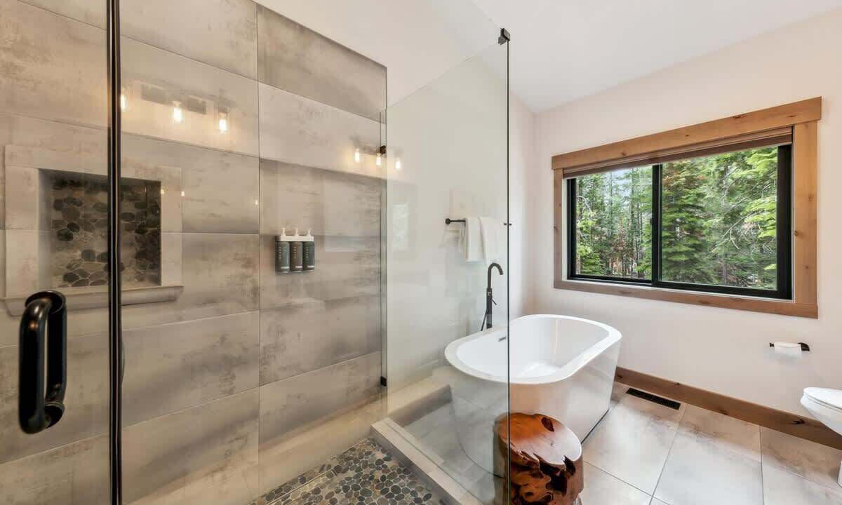 Photo of Bathroom in North Upper Truckee