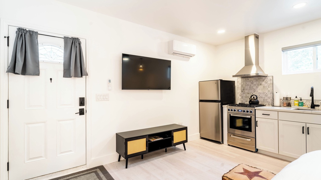 Photo of Kitchen in Meiners Oaks