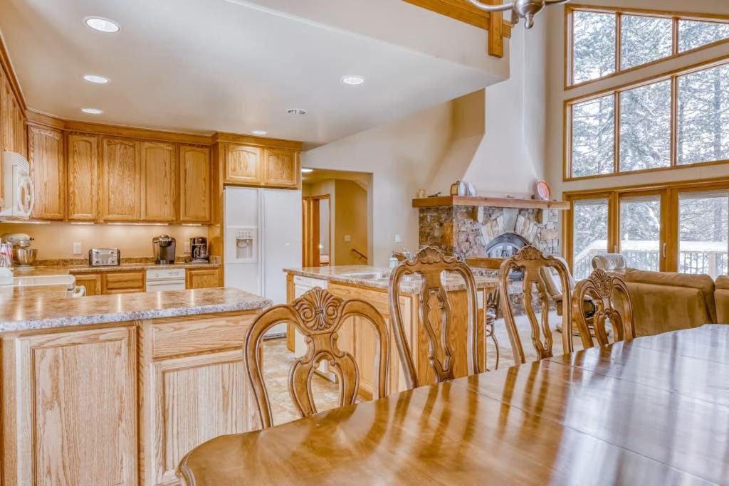 Photo of Kitchen in Serene Lakes