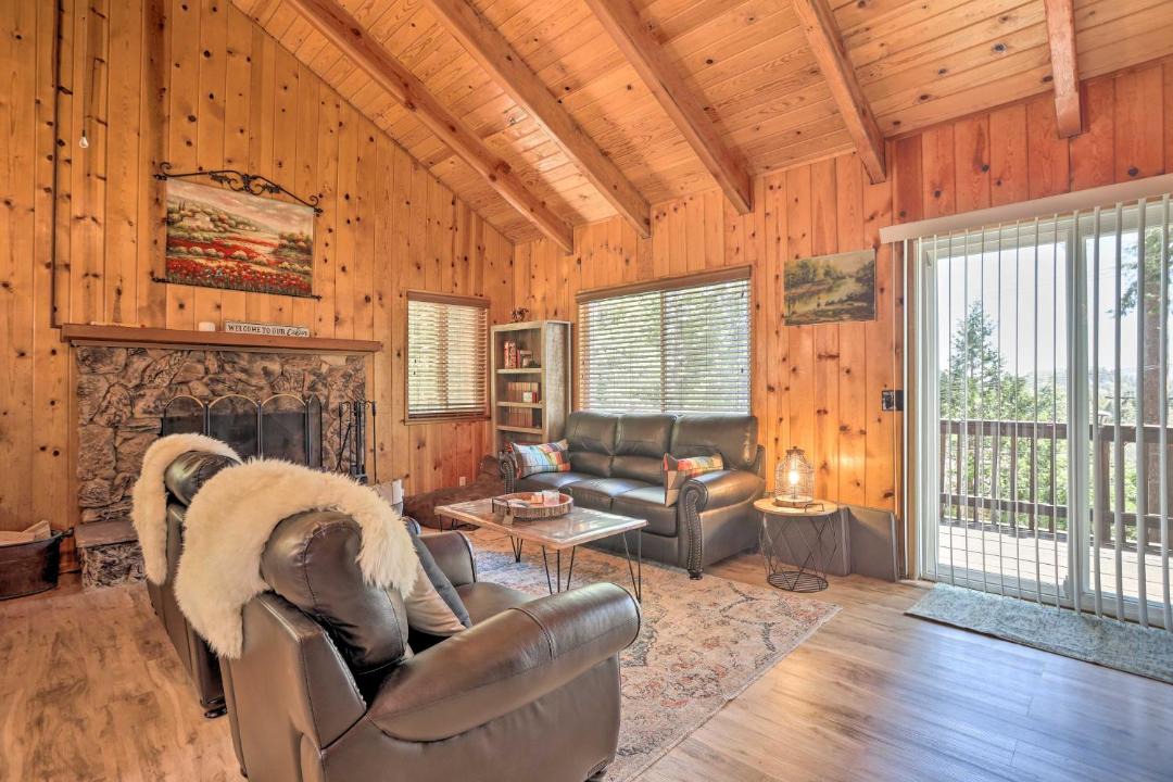 Photo of Livingroom in Twin Peaks