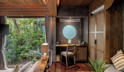  Flash Sale Deluxe Room