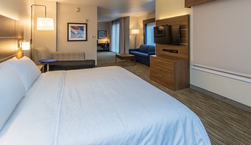 Suite, 1 King Bed, Accessible (Communication, Accessible Tub)