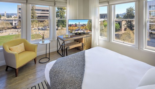 Superior Room, 1 King Bed