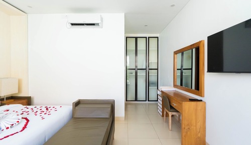 Luxury Villa, 2 Bedrooms, Balcony, Pool View