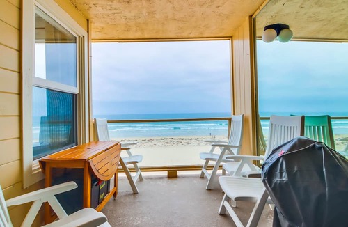 Mission Beach Condo | Awesome ocean front condo in the heart of Mission Beach!