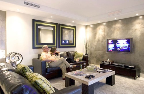 New Golden Mile Apartment | 102 Luxury Serv Apart-Estepona 3 Bed, 28c Heated 20m Pool, Jacuzzi - an Oasis
