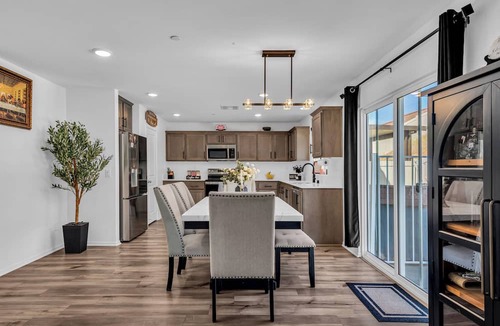 Banning House | Tranquil 3-bedroom house with AC in charming Banning, our Modern Oasis