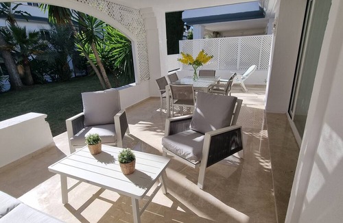 New Golden Mile Apartment | First Line ground floor App. with garden, 6 people, directly at sea and pool.