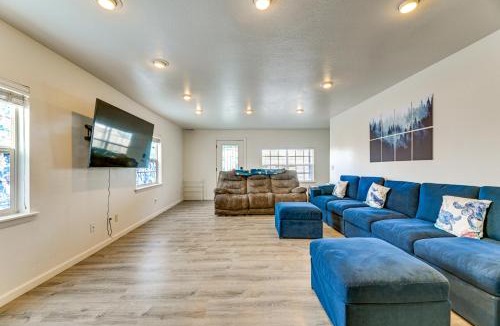 Crescent City North House | Crescent City Home w/Hot Tub: Half-Block to Beach