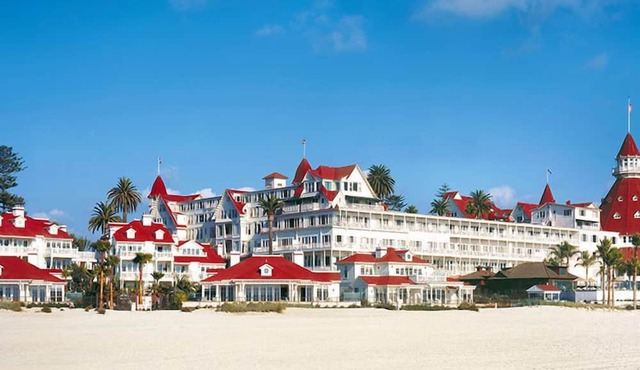 Traveling with colleagues or another couple? We manage multiple suites in this building — message us about availability.