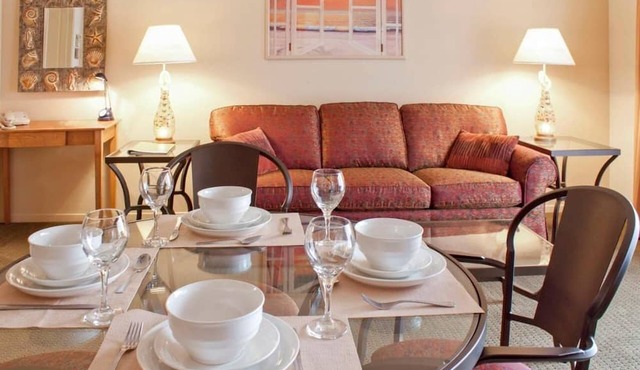 Relaxing Getaway! Outdoor Pool, Full Kitchen, Minutes From Bob Jones Bike Trail