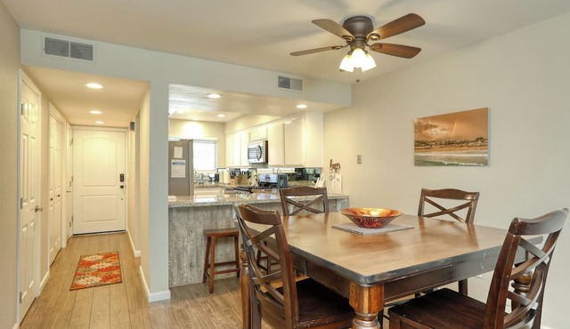 110 Pismo Shores: 2 BR, 1.5 BA Condominium in Pismo Beach, Sleeps 6